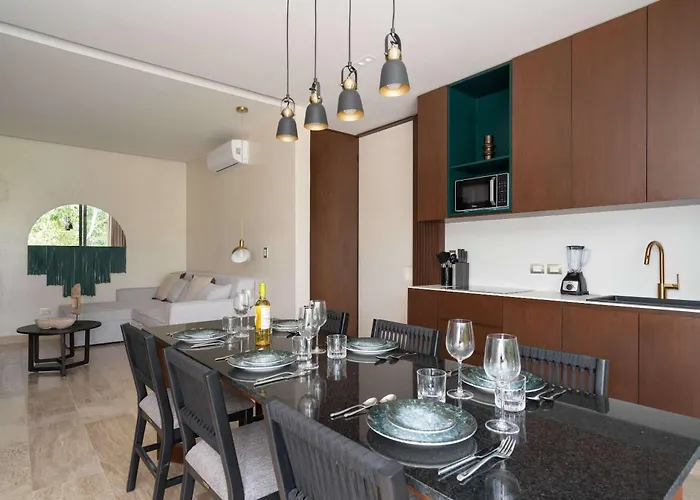 Maria - Modern 2br Retreat With Pool *