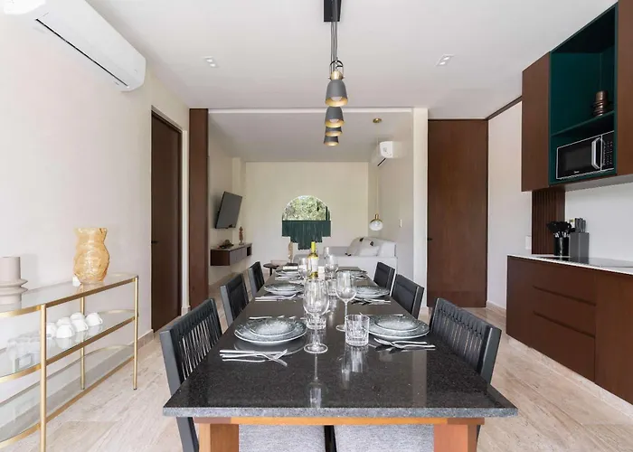 Maria - Modern 2br Retreat With Pool Apartamento