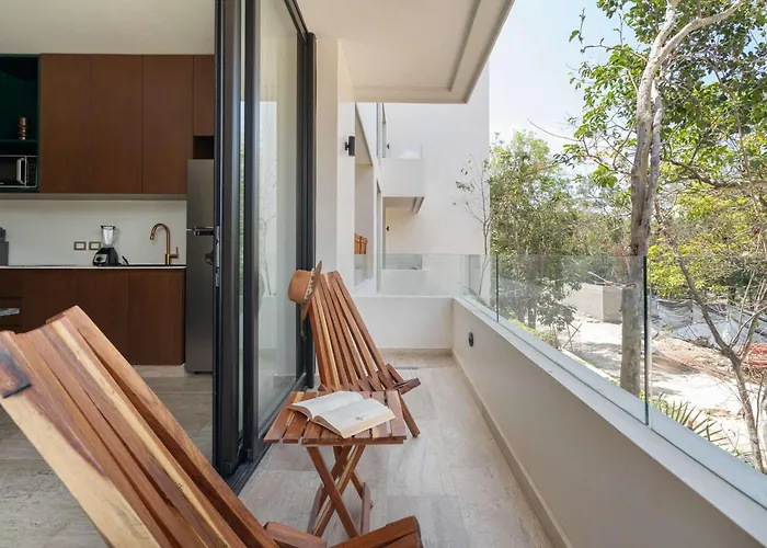 Maria - Modern 2br Retreat With Pool *