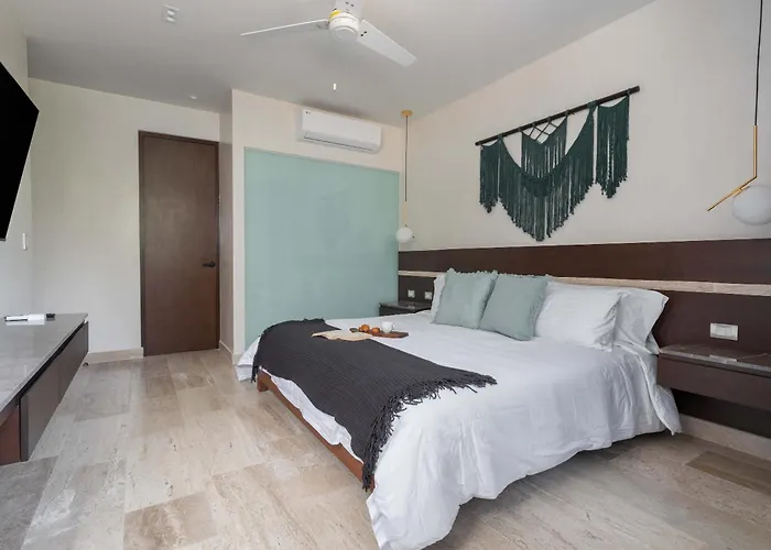 Apartamento Maria - Modern 2br Retreat With Pool *
