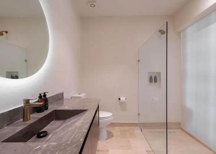Maria - Modern 2br Retreat With Pool *
