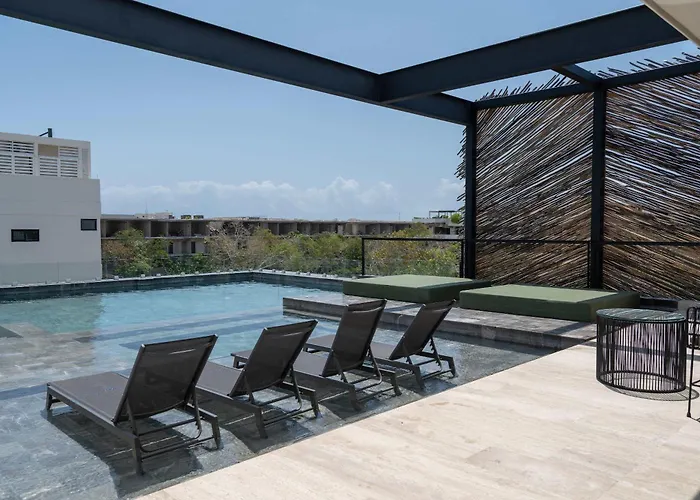 Maria - Modern 2br Retreat With Pool