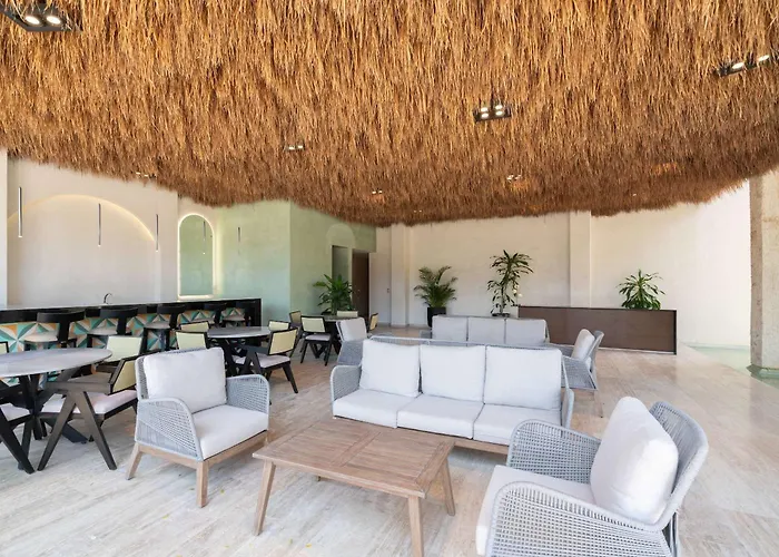 Apartamento Maria - Modern 2br Retreat With Pool